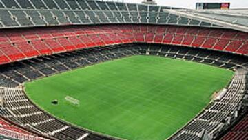 <b>QUIEREN MÁS SEGURIDAD</B>. Algunos rompían las vallas y hasta se encontraron aficionados escondido en las gradas horas antes para no tener que pagar.