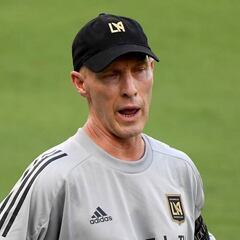 Bob Bradley sacude al fútbol con su discurso contra el racismo