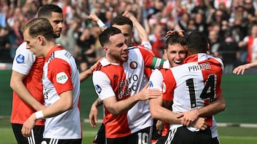 Los jugadores del Feyenoord celebran la victoria ante el Go Ahead Eagles.