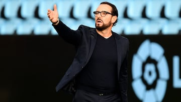 VIGO, SPAIN - MAY 12: Jose Bordalas, Head Coach of Getafe CF reacts during the La Liga Santander match between RC Celta and Getafe CF at Abanca-Balaídos on May 12, 2021 in Vigo, Spain. Sporting stadiums around Spain remain under strict restrictions