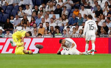 Alarm bells for Real Madrid as Carvajal leaves the pitch on a stretcher and in tears