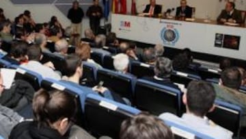 <b>EXPECTACIÓN. </b>El auditorio de la Fundación Ferrándiz se llenó para asistir a la intervención de Ettore Messina.