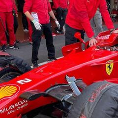 Juan Pablo Montoya conduce un Ferrari de Fórmula 1