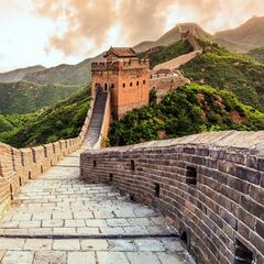 ¿Cuántos kilómetros tiene la Gran Muralla China, por qué se construyó y cuánto tardaron en hacerla?