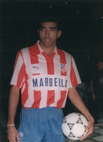 Tras año y medio en España, firmó en verano de 1993 por el Atlético de Madrid. En el equipo madrileño no gozó de la confianza de los técnicos de esa temporada y se marchó en el mercado invernal, cedido al Sao Paulo, tras disputar un solo partido como rojiblanco.