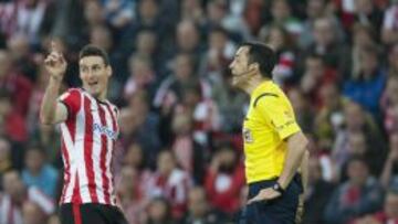 Teixeira, con Aduriz.