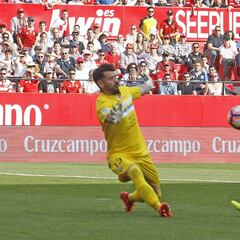 Lo de Jovetic empieza a ser escandaloso: gol de superclase