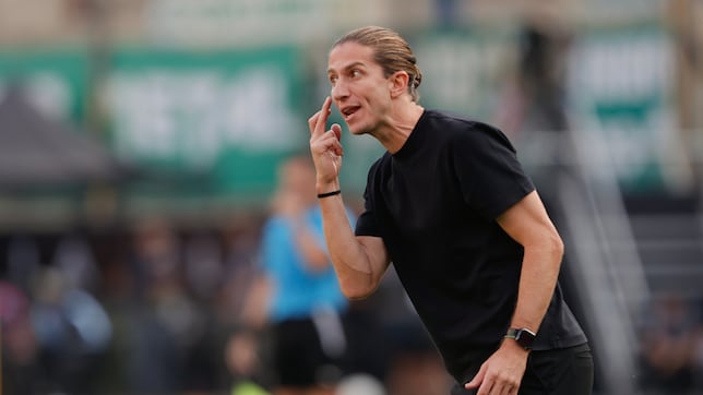 Filipe Luis no le quita el ojo a Lorenzo Faravelli