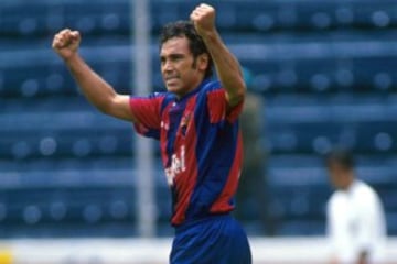 En la 94-95, fichó con el Atlante, mismo que era dirigido por Ricardo La Volpe.