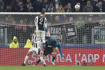Cristiano Ronaldo marc¨® el 0-2 con una espectacular chilena.