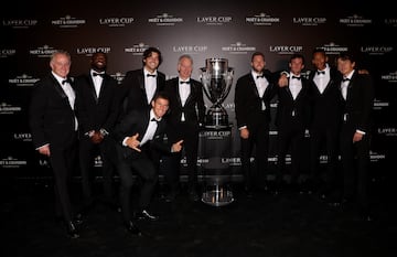 El equipo del mundo posa en la cena de gala de la Laver Cup 2022.