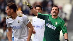 Alfonso Herrero en un partido con el Burgos.