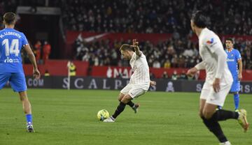 Rakitic anot¨® el 1-0 en el minuto 6.