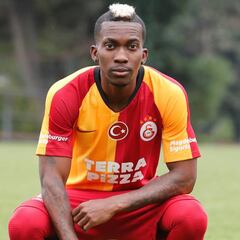 Onyekuru llega a Galatasaray para acompañar a Falcao
