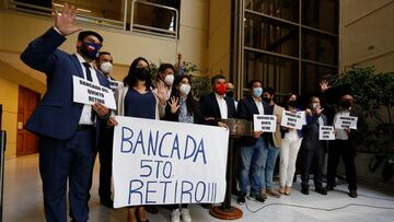 Valparaiso, 21 de marzo de 2022.
Diputados conforman la Bancada del Quinto Retiro, en apoyo al proyecto de quinto retiro de fondos previsionales.
Raul Zamora/Aton Chile