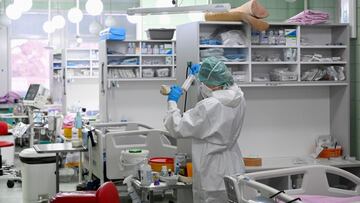 ¿En qué se diferencian los síntomas de Ómicron y el resto de variantes de la COVID-19?