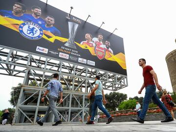 La capital de Azerbaiyán acogerá la final de la Europa League entre el Chelsea y el Arsenal Y ya está preparándose para el partido que se disputará mañana en el Estadio Olímpico de Bakú.