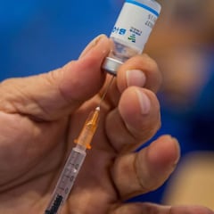 Así podría afectar la vacuna de la COVID-19 al periodo menstrual en las mujeres