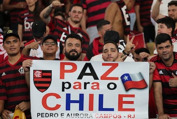 Soccer Football - Copa Libertadores - Semi Final - Second Leg - Flamengo v Gremio - Maracana Stadium, Rio de Janeiro, Brazil - October 23, 2019   Flamengo fans before the match   REUTERS/Sergio Moraes