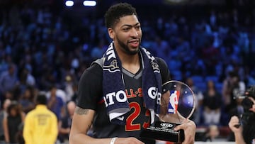 NEW ORLEANS, LA - FEBRUARY 19: Anthony Davis #23 of the New Orleans Pelicans celebrates with the 2017 NBA All-Star Game MVP trophy after the 2017 NBA All-Star Game at Smoothie King Center on February 19, 2017 in New Orleans, Louisiana. NOTE TO USER: User expressly acknowledges and agrees that, by downloading and/or using this photograph, user is consenting to the terms and conditions of the Getty Images License Agreement.   Ronald Martinez/Getty Images/AFP
 == FOR NEWSPAPERS, INTERNET, TELCOS &amp; TELEVISION USE ONLY ==