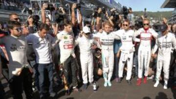Los pilotos durante un emotivo acto de homenaje a Bianchi.
