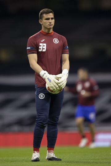 Edad: 23 años
Club actual: Cruz Azul