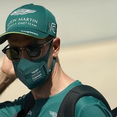 Vettel no sale del ojo del huracán