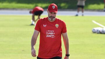 VICENTE MORENO, ENTRENADOR DE LA UD ALMERÍA