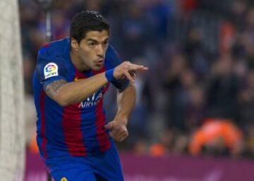 Luis Suárez celebra el 1-0.