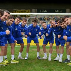 Una docena del Barakaldo ‘made in Lezama’ persiguen la proeza en Liga y el gordo de Copa