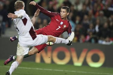 Cristiano Ronaldo scores superb volley for Portugal