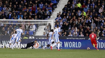 1-1. Karim Benzema marcó el gol del empate.