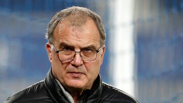 (FILES) Leeds United's Argentinian head coach Marcelo Bielsa walks along the touchline ahead of the English Premier League football match between Everton and Leeds United at Goodison Park in Liverpool, north west England on November 28, 2020. After several weeks of intense negotiations, Argentine Marcelo Bielsa was finally announced on May 15, 2023, by the Uruguayan Football Association (AUF), as the new coach of the national team. (Photo by Clive Brunskill / POOL / AFP) / RESTRICTED TO EDITORIAL USE. No use with unauthorized audio, video, data, fixture lists, club/league logos or 'live' services. Online in-match use limited to 120 images. An additional 40 images may be used in extra time. No video emulation. Social media in-match use limited to 120 images. An additional 40 images may be used in extra time. No use in betting publications, games or single club/league/player publications. /
