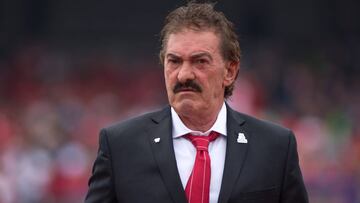 Ricardo La Volpe dirigiendo al Toluca.