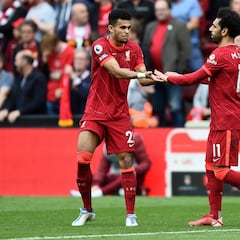 La sociedad Díaz - Salah ilusiona en pretemporada de Liverpool