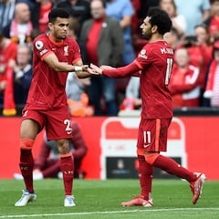Christian Vieri sugiere compañero para Díaz y Salah en Liverpool