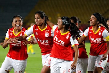 Las Leonas golearon ante 10.000 aficionados que llegaron a El Campín.