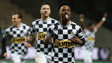 Angel Gomes da aire al Boavista