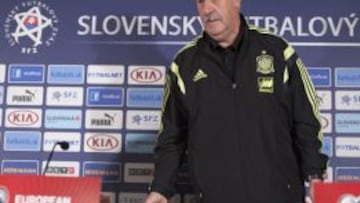 Del Bosque, en la rueda de prensa en Zilina.