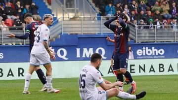 02/02/25
PARTIDO SEGUNDA DIVISION
EIBAR - DEPORTIVO DE LA CORUÑA
GOL 0-1 XIMO NAVARRO ALEGRIA