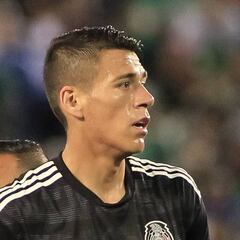 Héctor Moreno: "En un nuevo proceso no existen titulares ni suplentes"