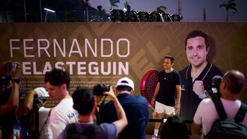 Fernando Belasteguín, recibido como un mito en todas las pistas.