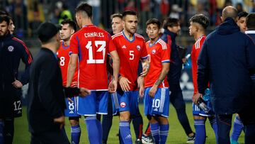Así fue la salida de Clemente Montes tras la derrota de la Roja ante Brasil: ¡desconsuelo total!
