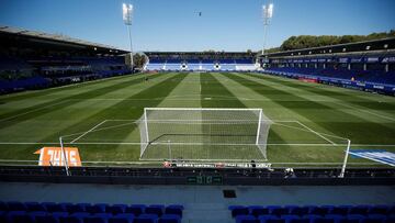 Soccer Football - La Liga Santander - SD Huesca v FC Barcelona - Estadio El Alcoraz, Huesca, Spain - April 13, 2019  General view inside the stadium before the match   REUTERS/Albert Gea