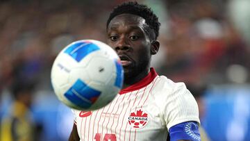 Davies enciende las alarmas en el Bayern y Canadá