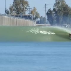 Austin Keen inaugura el Kelly Slater Surf Ranch... para el skim