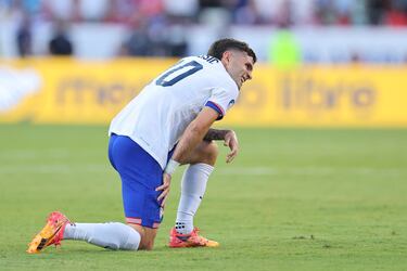 Why did the referee not shake Christian Pulisic’s hand after USMNT defeat to Uruguay?