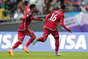 Con goles de Óscar Cortes y Gustavo Puerta, el equipo nacional logró darle la vuelta al marcador para iniciar la Copa del mundo con un triunfo.