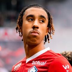 Yoro elige al United en vez de al Madrid