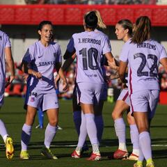 Éxodo en el Barcelona: Giráldez se queda con sólo tres futbolistas